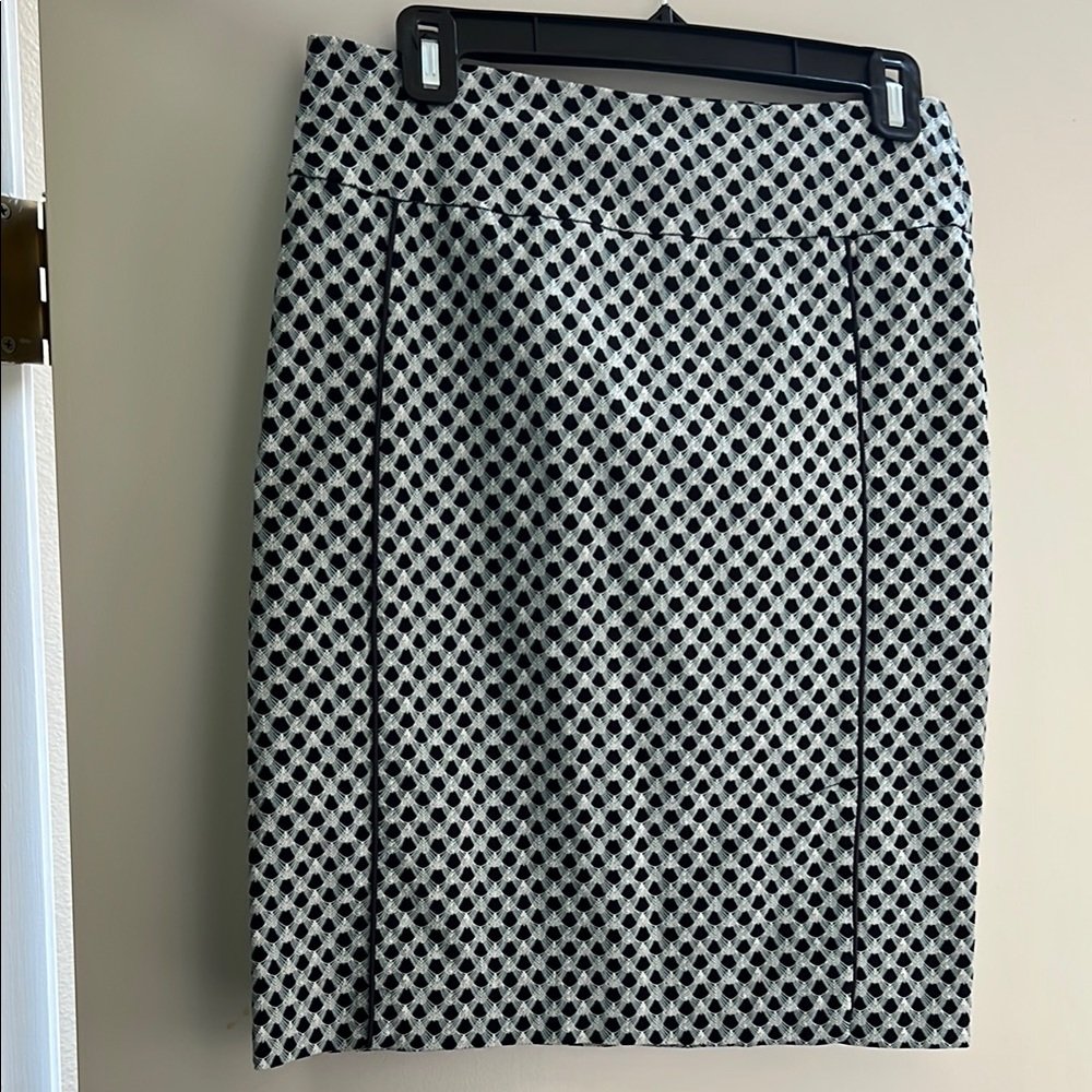 Margaret M Black and White Midi Pencil Skirt